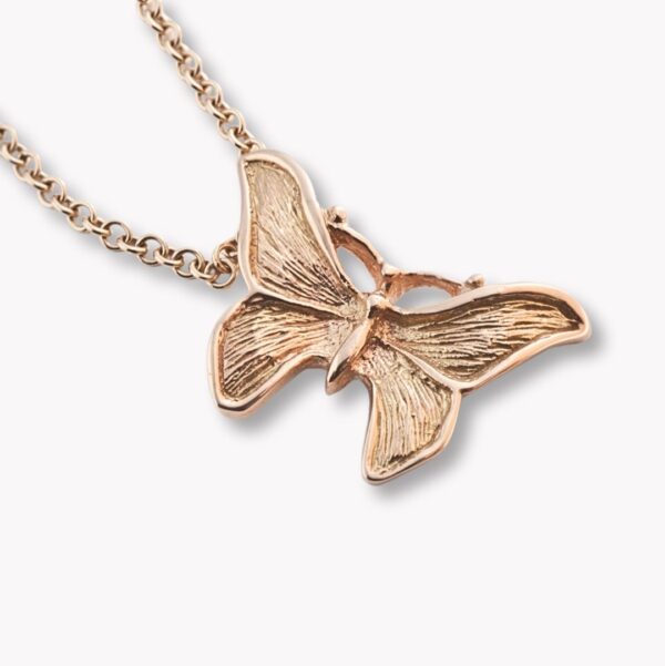 hängsmycke fjäril guld