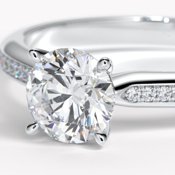 klassisk diamantring vitguld