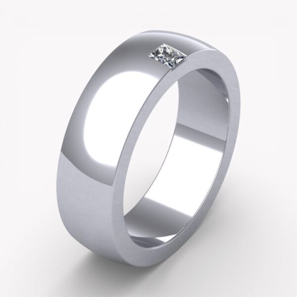 enstensring med prinsesslipad diamant