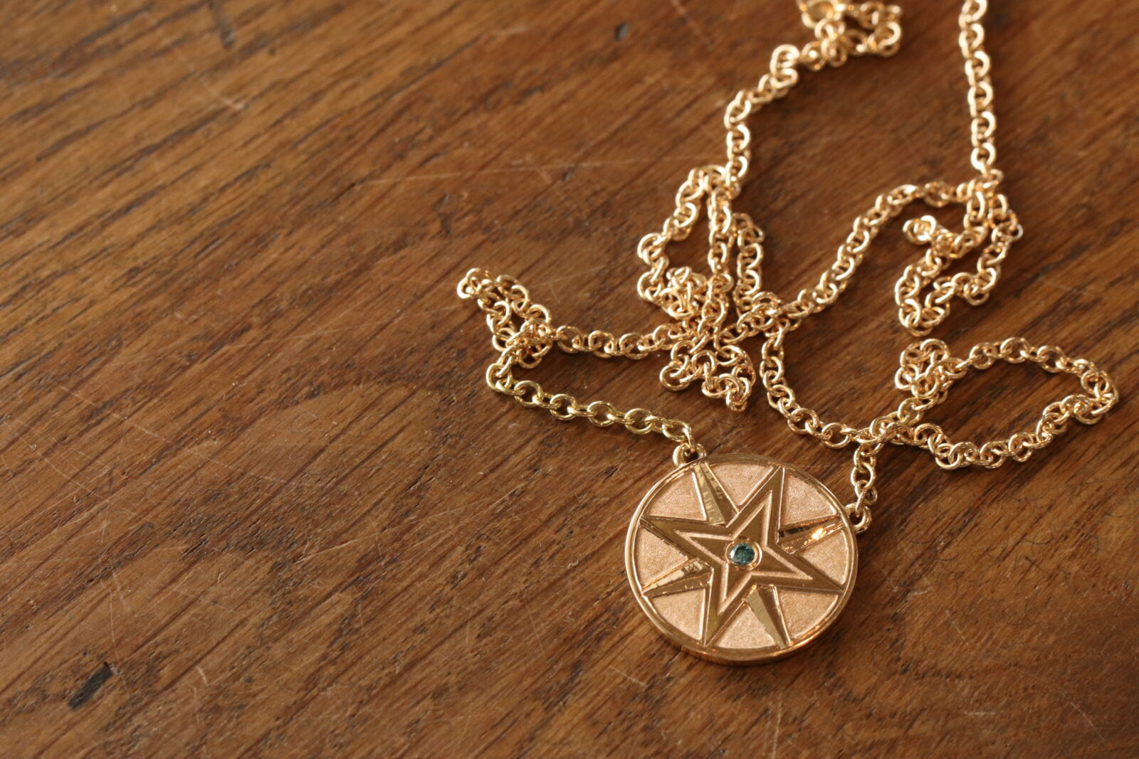 designa halsband