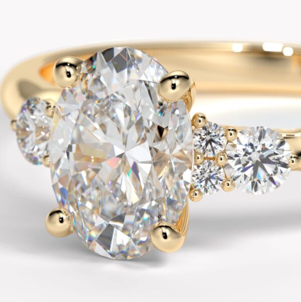 Ring with oval diamond
