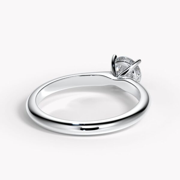 vacker diamantring vitguld